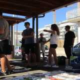 �Veniamo qui da anni e vendere sta diventando sempre pi� difficile � confermano Gaia, Mario e Michi, tre studenti delle superiori -. Purtroppo � cos�: le scuole non incentivano il sano ed economico mercato dell�usato�.